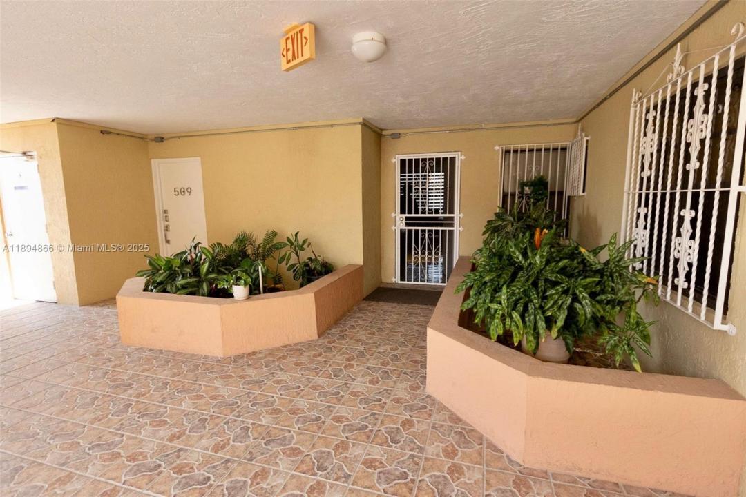 8101 Byron Ave 508, Miami Beach, Flórida 33141, Estados Unidos