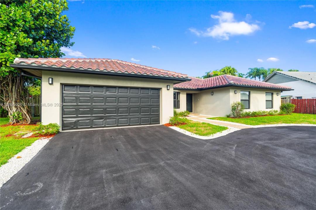1005 NW 99th Ave, Plantation, Florida 33322, Estados Unidos