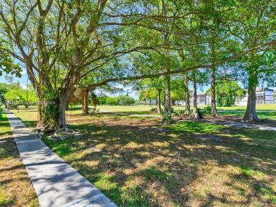 8401 Lagos De Campo Blvd 210V, Tamarac, Florida 33321, USA