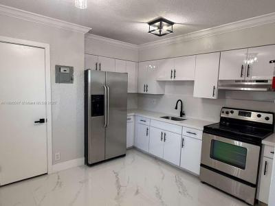 3128 SW 12th Place 4, Fort Lauderdale, Florida 33312, USA