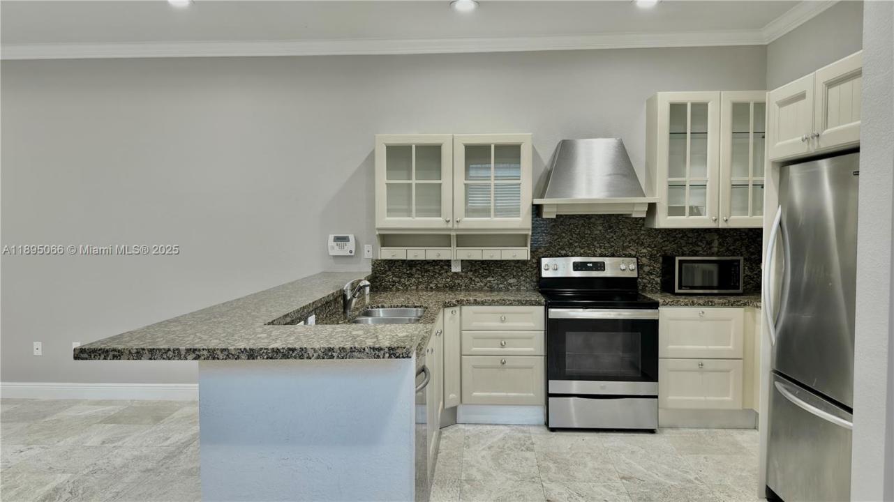 210 SW 9th St 210, Fort Lauderdale, Florida 33315, HOA KỲ