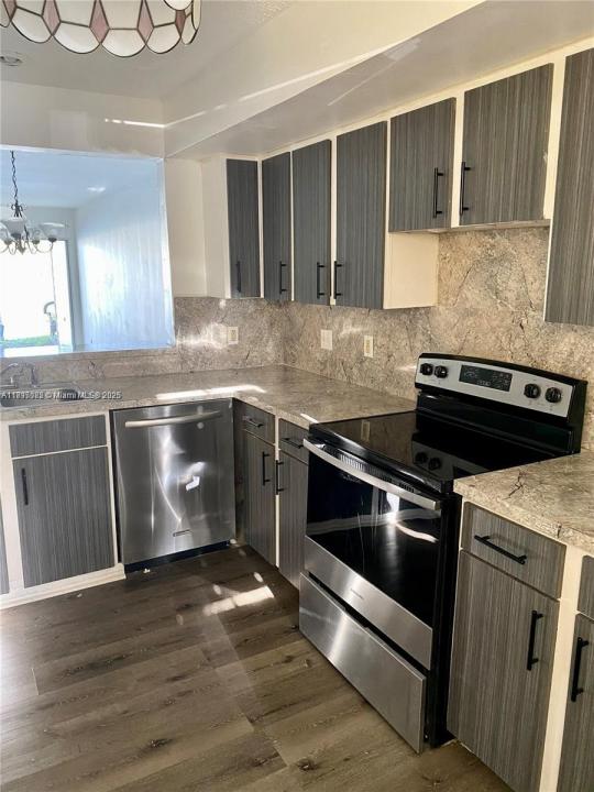 2113 Champions Way, North Lauderdale, فلوريدا 33068, الولايات المتحدة