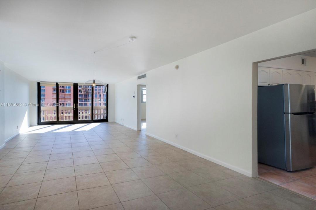 90 Edgewater Dr 1218, Coral Gables, Floryda 33133, USA
