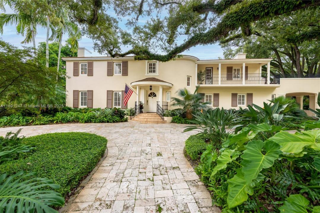 1036 S Greenway Dr, Coral Gables, פלורידה 33134, ארצות הברית של אמריקה