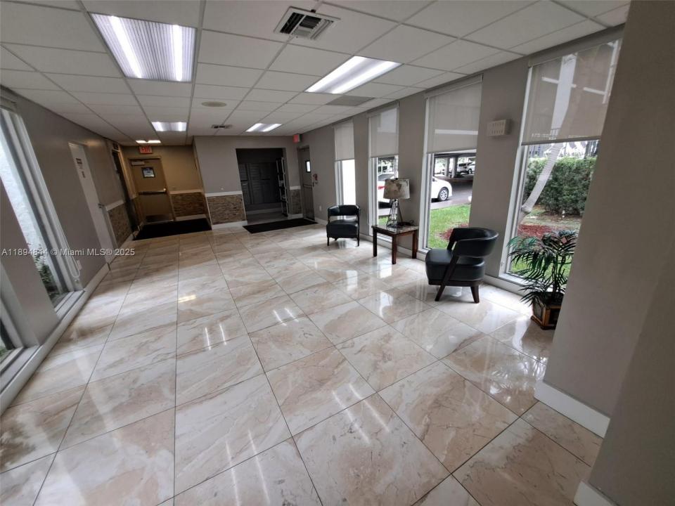 201 178th Dr 332, Sunny Isles Beach, Floride 33160, États-Unis