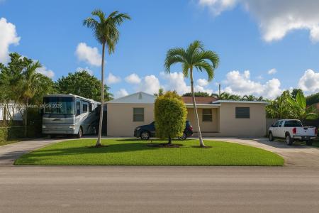 6240 SW 20th Ter, Miami, Florida 33155, USA