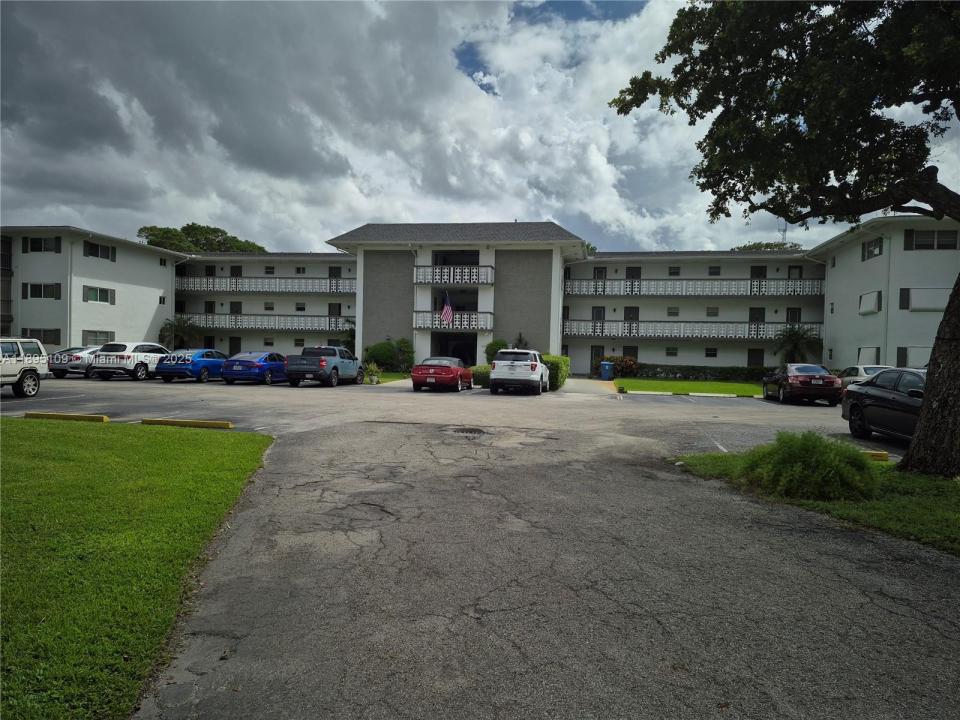1201 Hillcrest Ct 302, Hollywood, 佛罗里达州 33021, 美国