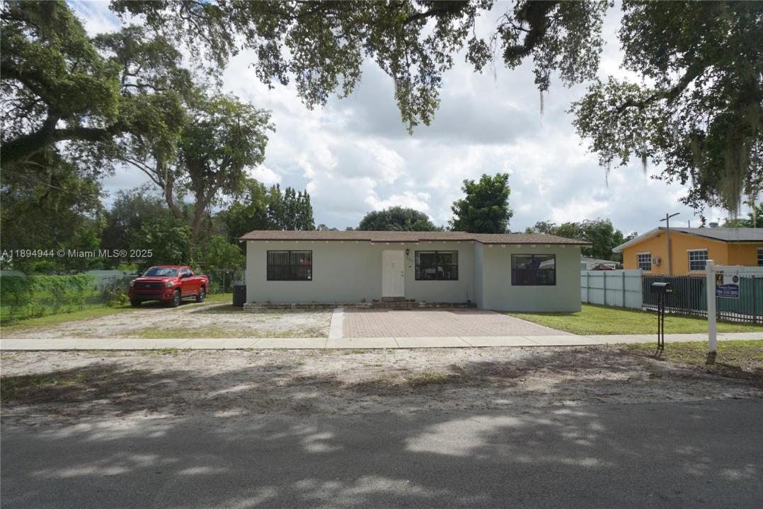 2850 NW 170th St, Miami Gardens, Floride 33056, États-Unis