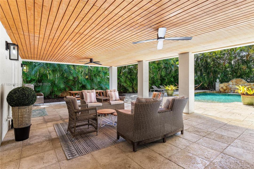 12 NE 26th St, Wilton Manors, 佛罗里达州 33305, 美国