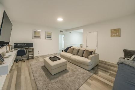 1840 James Ave 6, Miami Beach, Florida 33139, USA