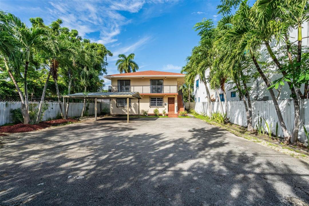 2368 SW 32nd Ave, Miami, Florida 33145, Stati Uniti