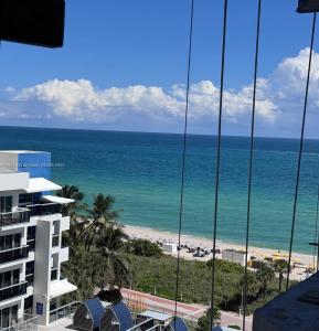 6061 Collins Ave 10C, Miami Beach, Florida 33140, USA