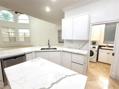2547 Montclaire Cir 2547, Weston, Florida 33327, Estados Unidos