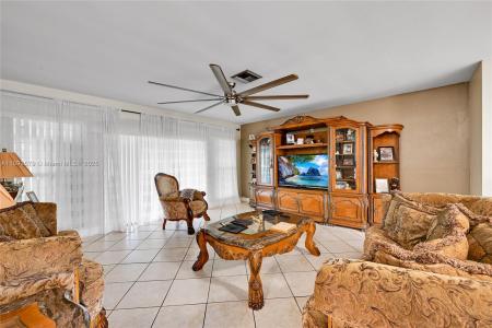 311 NW 201st St, Miami Gardens, Florida 33169, USA