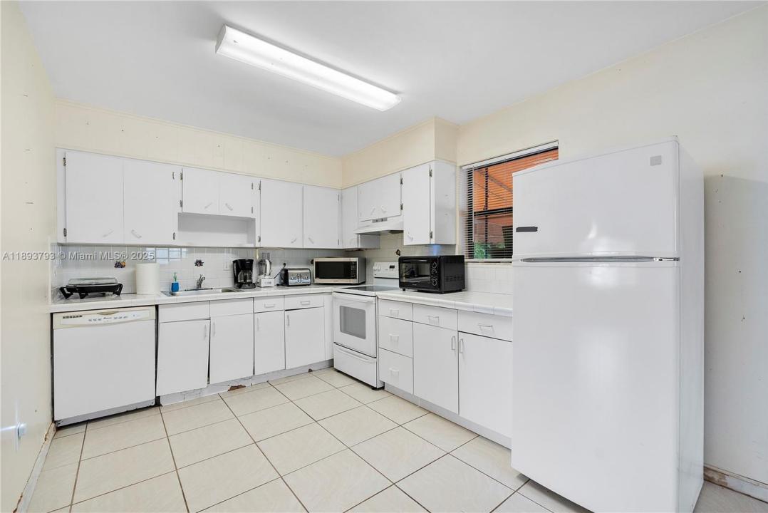 621 SW 5th Ct, Hallandale Beach, Florida 33009, Estados Unidos