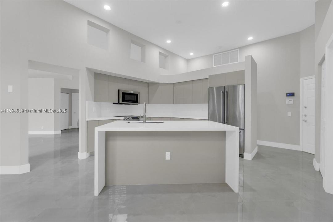 2553 Bay Pointe Dr, Weston, Florida 33327, Stati Uniti