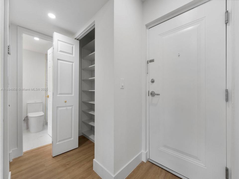 8101 Camino Real C-320, Miami, Flórida 33143, Estados Unidos