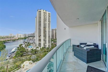 19400 Turnberry Way 1012, Aventura, Florida 33180, USA