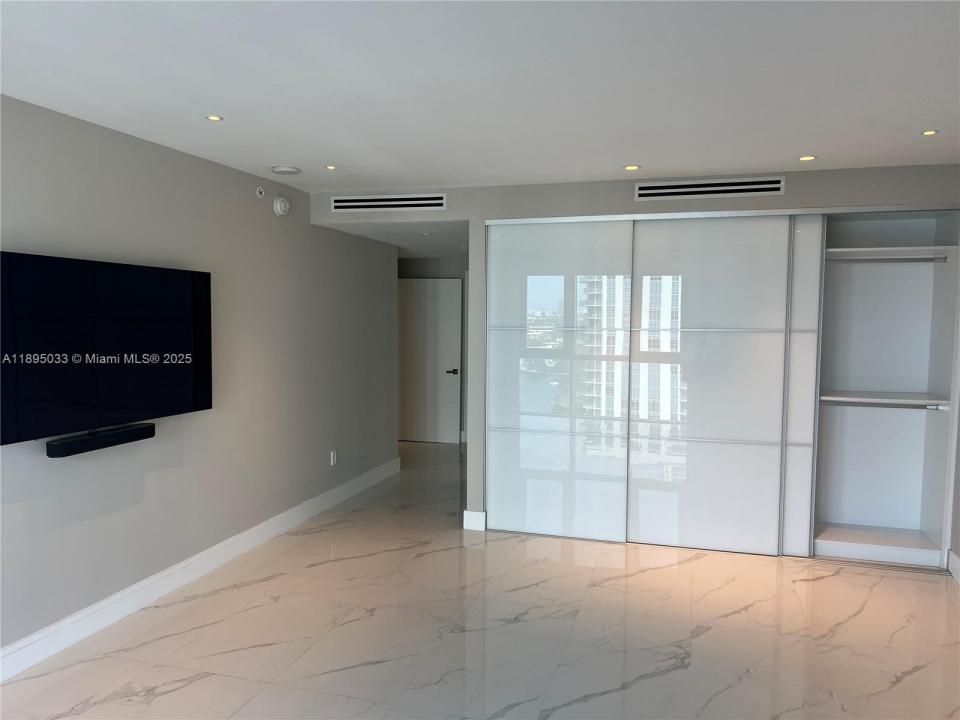 North Miami Beach, 佛羅里達州 33160, 美國