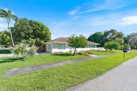 8121 SW 97th Ter, Miami, Florida 33156, USA