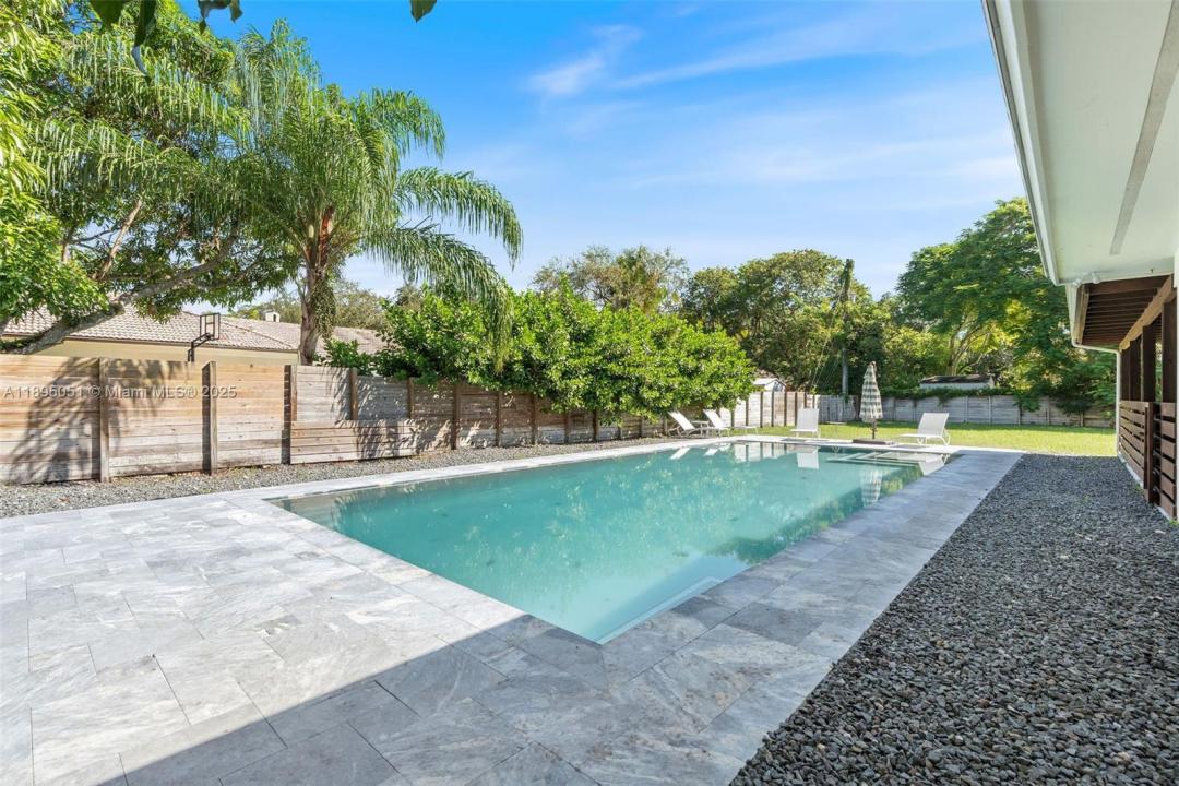 8121 SW 97th Ter, Miami, Florida 33156, Estados Unidos