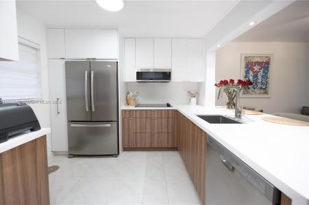 10875 SW 112th Ave 204, Miami, Florida 33176, USA