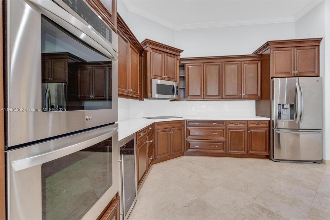 2468 Bay Isle Ct, Weston, Florida 33327, Stati Uniti