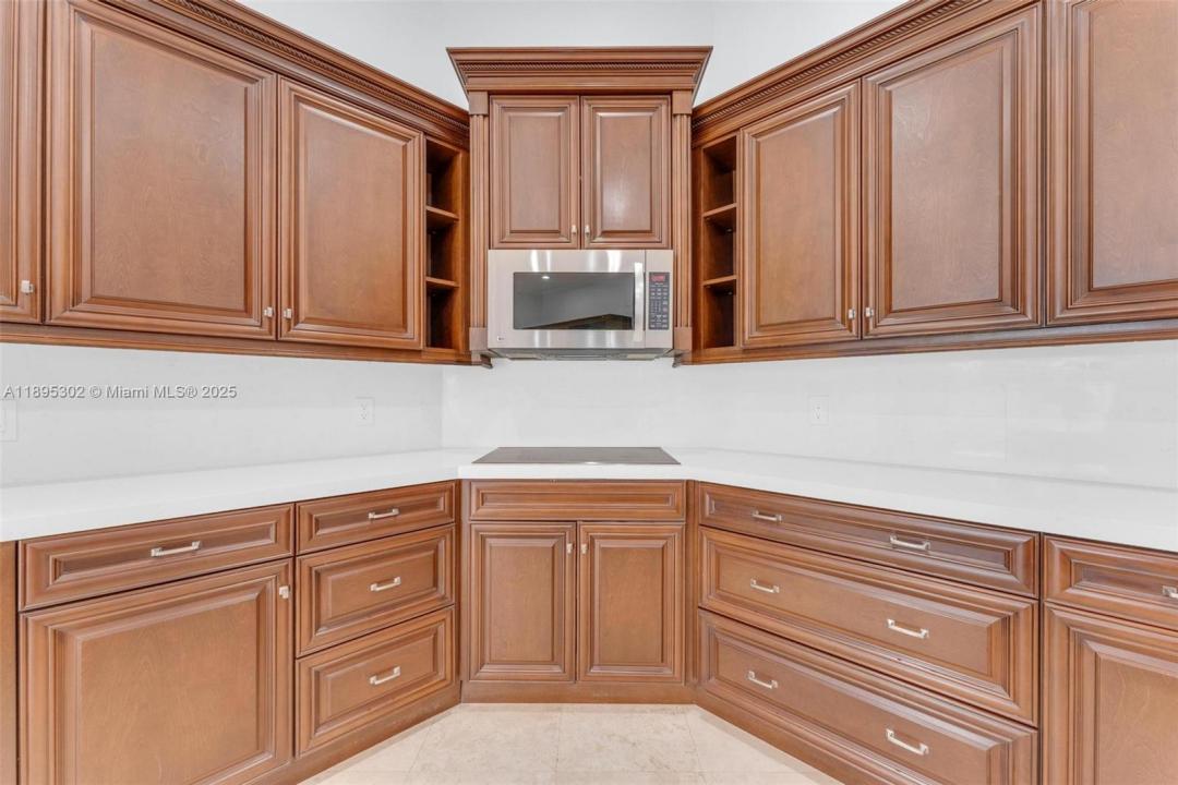 2468 Bay Isle Ct, Weston, Florida 33327, Stati Uniti