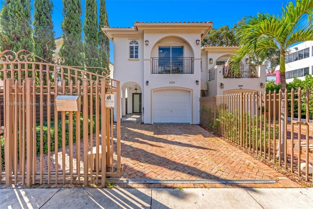 2924 Bridgeport Ave, Miami, Florida 33133, Stati Uniti