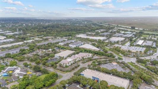 10380 NW 53rd St, Sunrise, Florida 33351, USA
