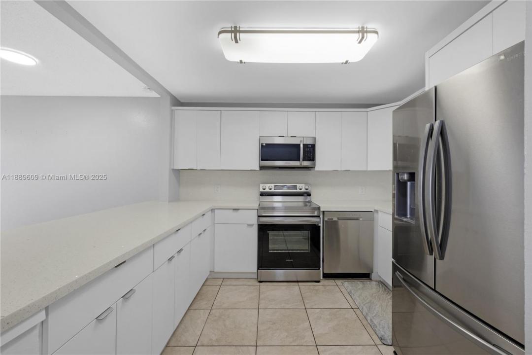 1750 W 46th St 544, Hialeah, Florida 33012, Estados Unidos
