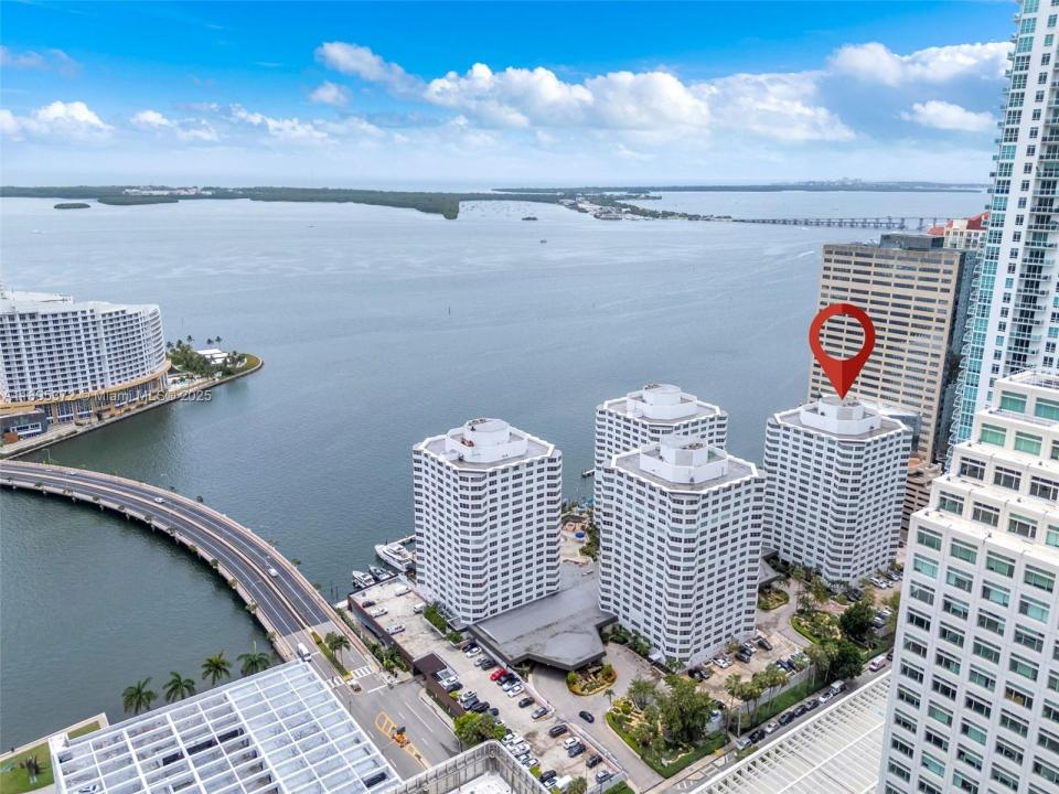 999 Brickell Bay Dr 1005, Miami, Флорида 33131, Соединенные Штаты