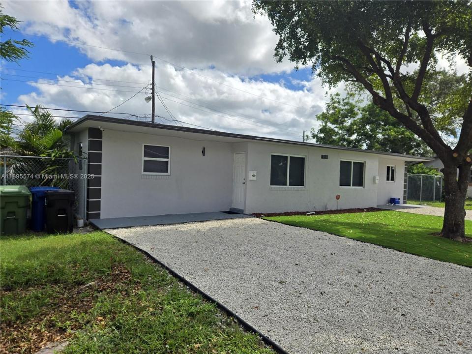 716 NW 14th Way A, Fort Lauderdale, 플로리다 33311, 미국