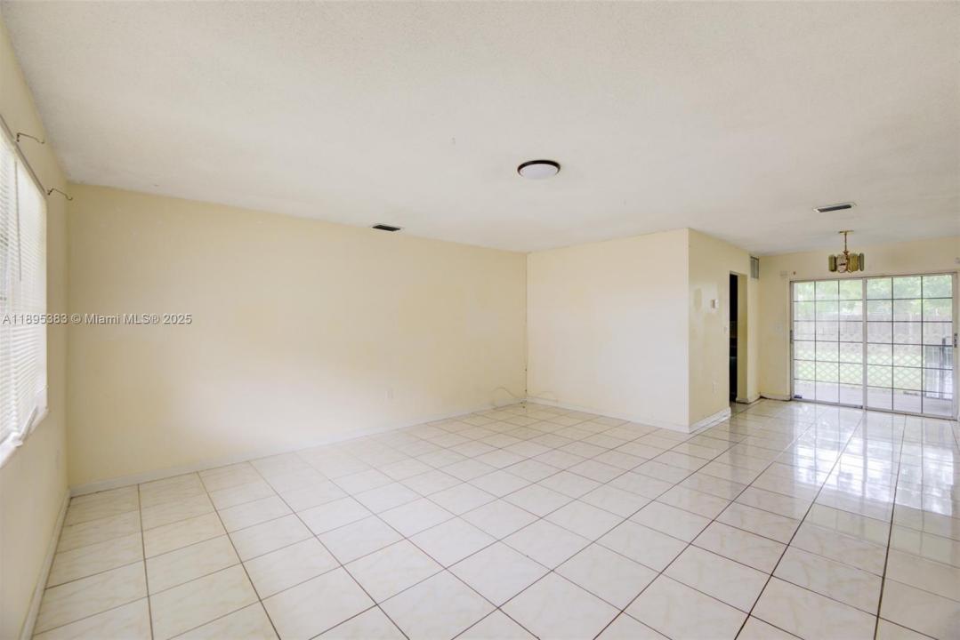 2900 N 73rd Ave, Hollywood, Florida 33024, USA