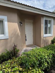 15880 SW 12th St house, Pembroke Pines, Florida 33027, USA