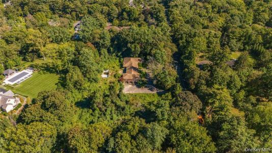 169 Middle Neck Road, North Hempstead, New York 11050, États-Unis