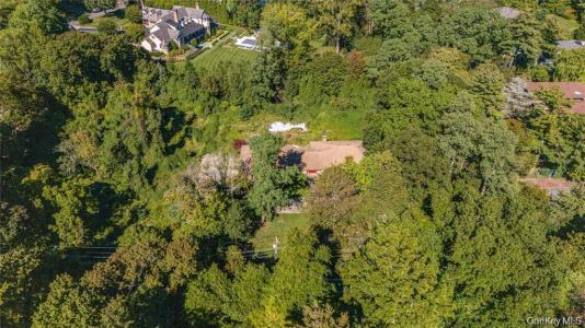 169 Middle Neck Road, North Hempstead, New York 11050, États-Unis