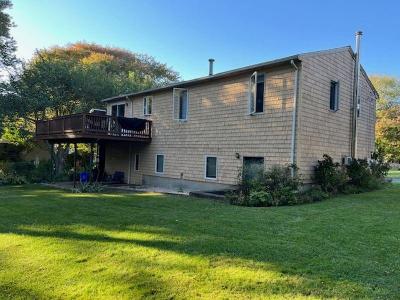 52 Montauk Road, Narragansett, Rhode Island 02882, USA