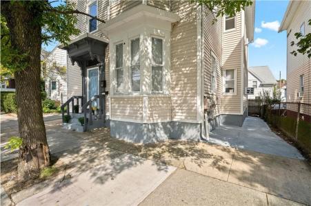 1165 Chalkstone Avenue 1, Providence, Rhode Island 02908, États-Unis