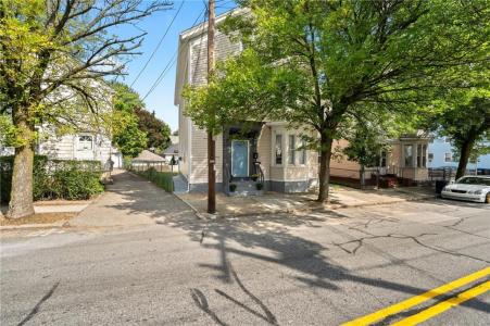 1165 Chalkstone Avenue 1, Providence, Rhode Island 02908, États-Unis