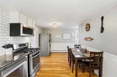 29 Dix Avenue, Johnston, Rhode Island 02919, États-Unis