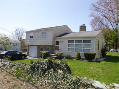 2 Cobble Hill Road, Lincoln, Rhode Island 02865, USA
