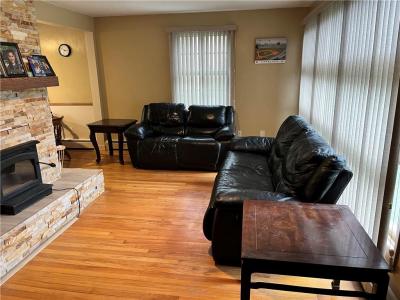 2 Cobble Hill Road, Lincoln, Rhode Island 02865, USA