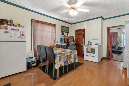584 Lonsdale Avenue, Central Falls, Rhode Island 02863, Estados Unidos