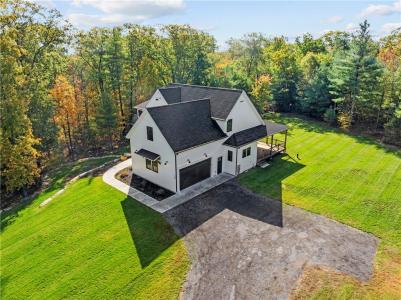 369 Huntinghouse Road, Glocester, Rhode Island 02857, Estados Unidos