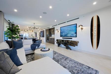 206 Inlet Way 2w, Palm Beach Shores, Florida 33404, USA