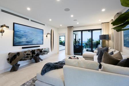 206 Inlet Way 2w, Palm Beach Shores, Florida 33404, USA