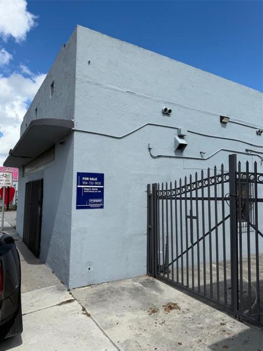 6815 NW 7th Ave, Miami, Florida 33150