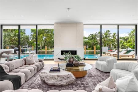 2288 Sunset Dr, Miami Beach, Florida 33140