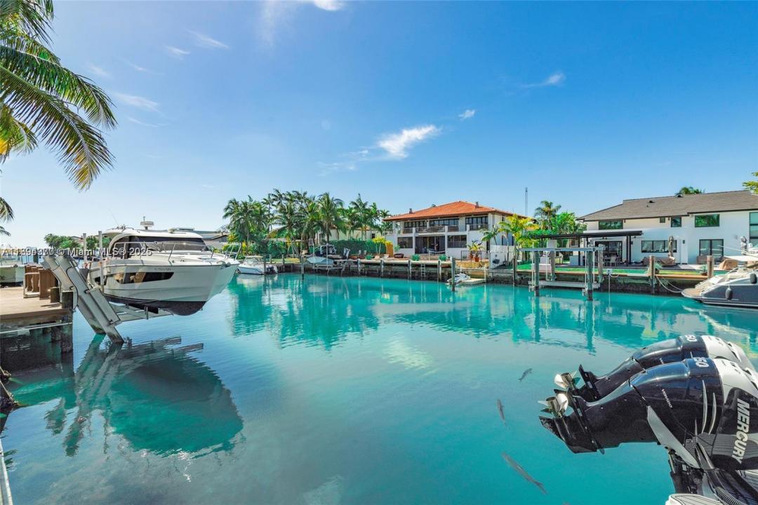 2020 NE 121st Rd 2020, North Miami, Florida 33181